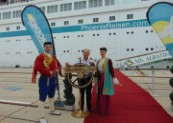BAR CRUISE PORT ACCEPTED  A SHIP OF GERMAN COMPANY COMPANY PHONEIX REISEN FOR THE FIRST TIME